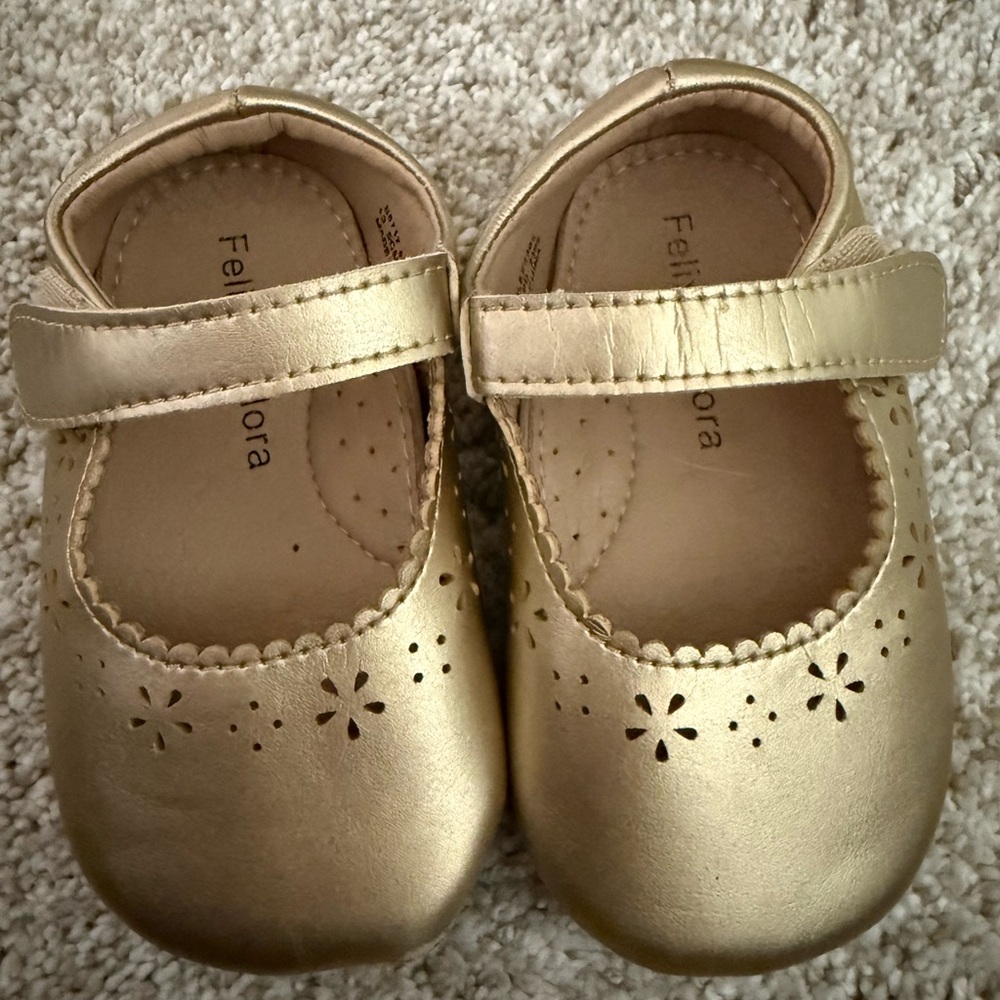 Lee Elegant Gold Kids Dress Shoes